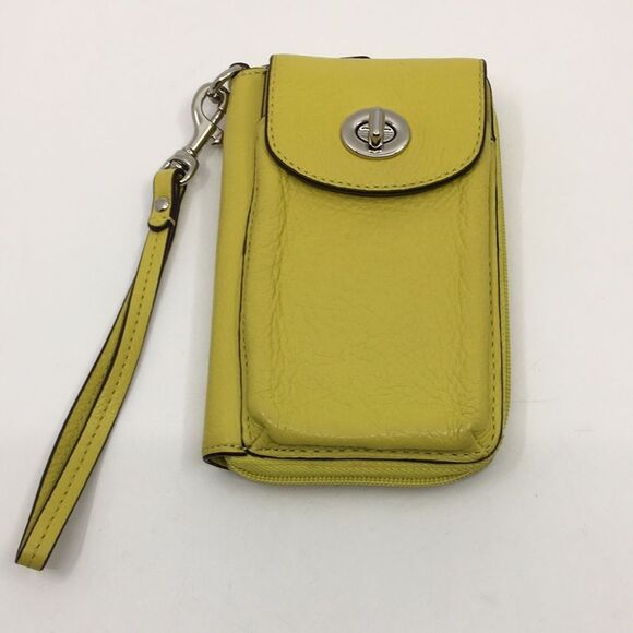Coach Campbell Turnlock Phone Wristlet Chartreuse Pebbled Leather - Picture 1 of 16